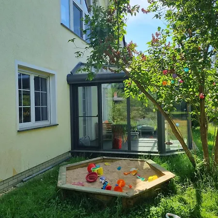 Komplette In Mit Parkplatz, Tv, Schnelles Wlan, Waschmaschine & Trockner, Wintergarten